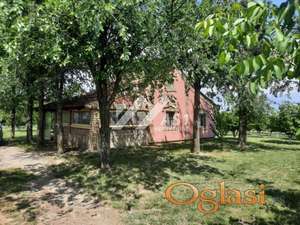 Prodaje se prelepa vikendica u parku prirode Jegrička ID#5769