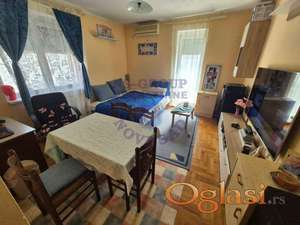 Tri stana od 135m2, Telep