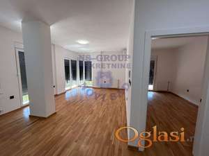 Prodaje se odličan trosoban stan