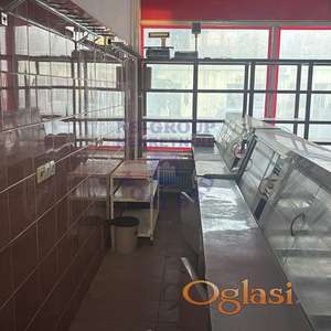 Odličan ulični lokal u jednoj etaži! 55m