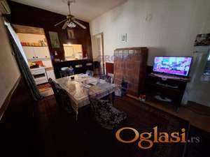 Trosoban stan na Salajci!