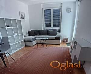 Izdajem nov namešten stan, 43m2