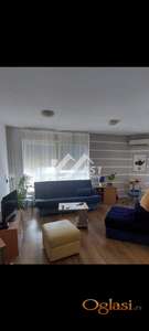 Izdajem komfornu garsonjeru na Rotkvariji !!! ID#5498