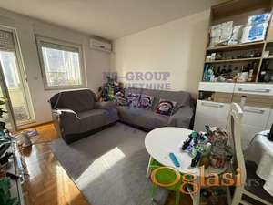 Odličan dvosoban stan na Somborskom bulevaru