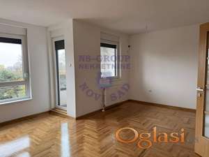 Temerin trosoban stan 86m2.