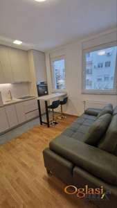 PRELEP, NIKAD USELJAVAN JEDNOIPOSOBAN STAN NA BULEVARU EVROPE