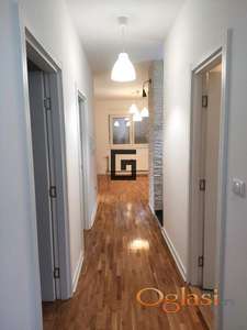 Izuzetan 3.0 stan u kompleksu Dunavske terase! ID#1780