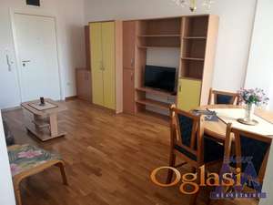 Stan,NOVI SAD,CENTAR,kv: 28, € 300, ID: 9101194