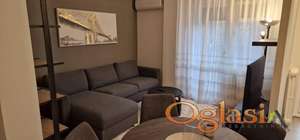  ODLIČAN DVOIPOSOBAN STAN - BULEVAR