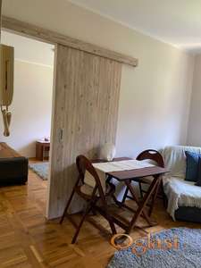 Jednoiposoban Konjarnik-odlicna lokacija, niski troskovi 400 eur