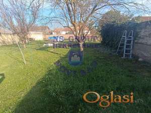 ***Bački jarak plac 421m2***