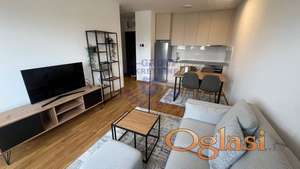 Odličan dvosoban stan u Petrovaradinu!