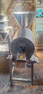 Pasirka za sitno koštunjavo voće