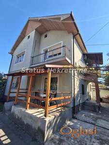 Kuća 185 m² sa placem 6.45 a, Futog, Novi Sad