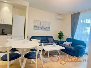 Komforan trosoban stan, Beograd na vodi, zgrada Metropoliten