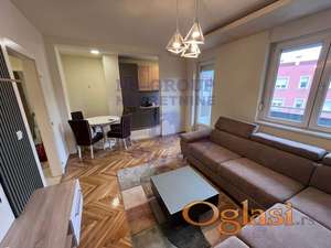 Izuzetno lep stan na atraktivnoj lokaciji na Grbavici