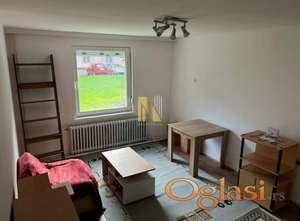 Komforan dvosoban stan - Satelit (MOŽE KREDIT ZA MLADE)