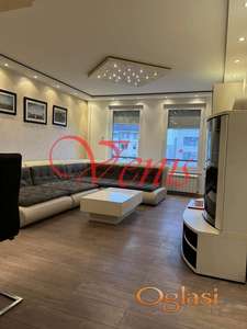 Bulevar oslobođenja - 56 m2 - 600 Evra LUX ID#2665