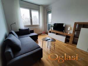 Jednoiposoban stan u kompleksu Square Garden