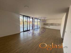 Stan u urbanoj vili! Gratis terasa oko 60m2,dva garažna mesta