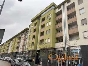 U ponudi trosoban stan u Somborskoj ulici