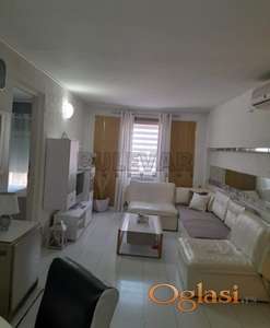 Izdaje se stan u naselju Ratko Jović!