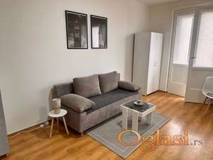 Једнособан стан у строгом центру Шапца, намештен, тераса, паркинг