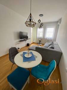 Jednoiposoban stan u Kraljevom Parku !