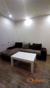 Centar,dvorišni stan 400e sa svim troškovima