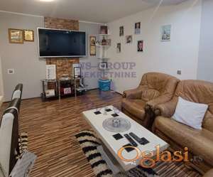 Odlicna kuca u Kacu !