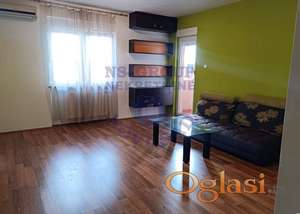 Trosoban stan na Bulevaru oslobođenja, površine 78m²