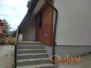 Kuća sa dva apartmana na prodaju!!!
