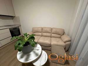 Nov, neuseljavan jednoiposoban stan sa parking mestom- Mišeluk