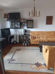 Izdaje se stan na Bulevaru Nemanjića