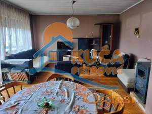 Izdaje se jednoiposoban namešten stan u kući, Kolubarska, 80m2