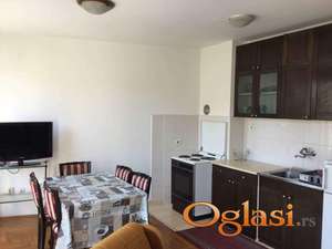 NAMESTEN JEDNOIPOSOBAN STAN U CENTRU, SVETOSAVSKA