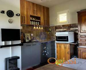 Predstavljamo vam potpuno opremljenu i nameštenu vikendicu