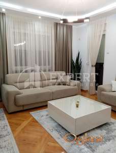 Dvoiposobni LUX stan 58m2, iznad crkve Sv. Nikole