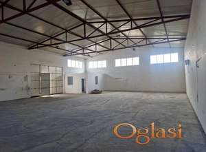 Izdajem halu u Batajnici u ulici Novasadskoj 67