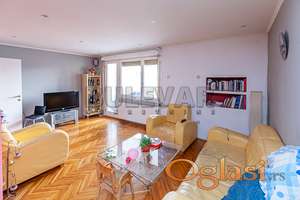 Trosoban stan kod Saborne crkve, 72m2, CG