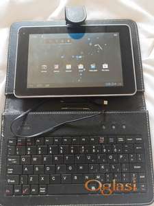 Prodajem Huawei tablet CE0962 sa testaturom