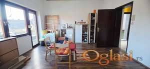 ODLIČNA INVESTICIJA, POVOLJNO CELA ZGRADA ZA MALO PARA