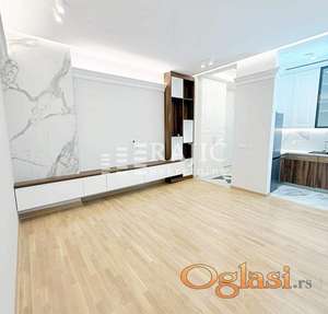 Luksuzan-Zmaja od noćaja(Knez Mihaiova)64m2,3.0 #4628