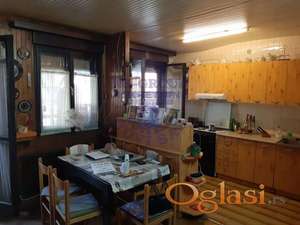 Kuća od 103m2, Avijacija