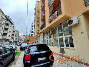 Izdajemo ULIČNI LOKAL 63m Kosančić Ivana dva nivoa IZDAJE SE