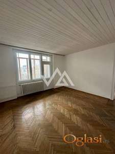 Slavija, odlična investicija, parking