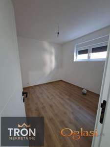 Dvosoban stan kod Snežnika 59m2