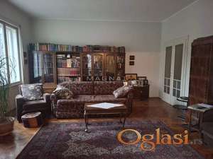 Zemun, Karađorđev trg – luksuzan salonski stan ID#5556