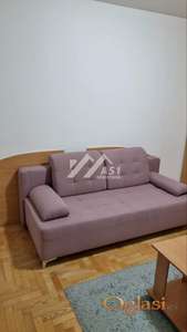 Izdajem lepu garsonjeru na Adamovićevom naselju !! ID#5647