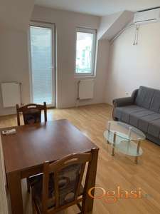 Garsonjera na odličnoj lokaciji sa parkingom